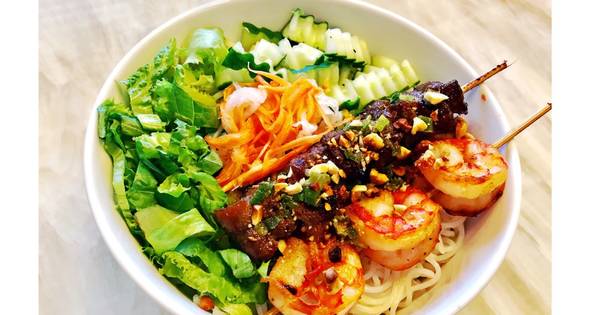 Grilled shrimp noodle